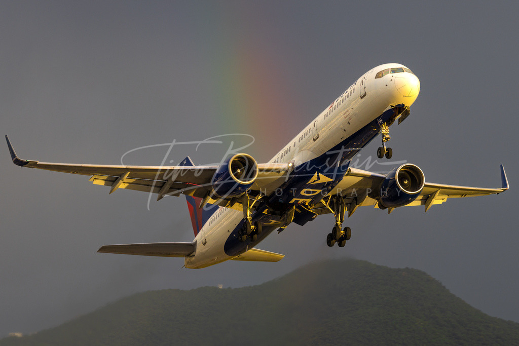 2N8A9305 | Buy high-quality aviation and travel photography prints by professional photographer Timo Breidenstein. Authentic images, professionally printed, worldwide shipping. - Realisiert mit Pictrs.com