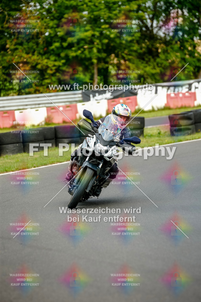 VBK-4560 | Hier findet Ihr Bilder von Touristenfahrten auf der Nürburgring Nordschleife oder von anderen Veranstaltungen die ich besucht habe. Viel Spass beim Durch Schauen 
