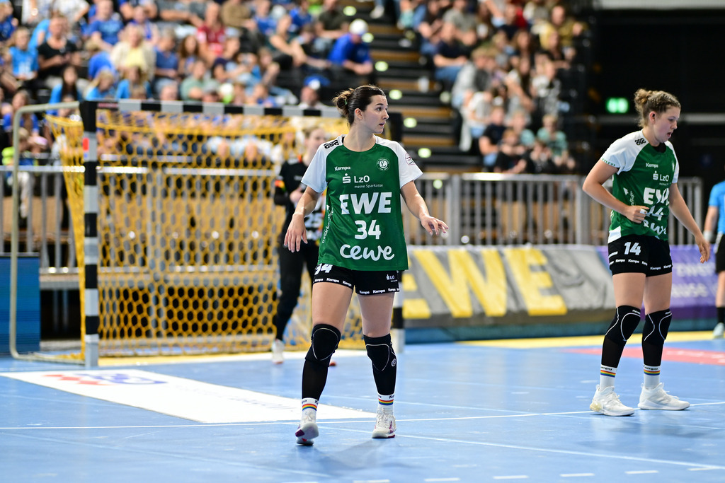 Handball I Frauen I Saison 2025-2026 I 1. HBF I 1. Spieltag I VfL Oldenburg - BSV Sachsen Zwickau | Der Sportfotograf. - Realisiert mit Pictrs.com