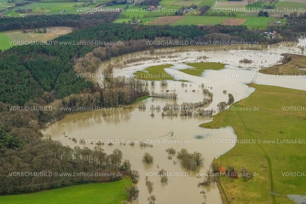 Datteln231204466Lippe | Luftbild vom Hochwasser der Lippe, Weihnachtshochwasser 2023, Fluss Lippe tritt nach starken Regenfällen über die Ufer, Überschwemmungsgebiet Lippemäander an der Lippe Aussichtsplattform, Bäume im Wasser, Hötting, Datteln, Ruhrgebiet, Nordrhein-Westfalen, Deutschland