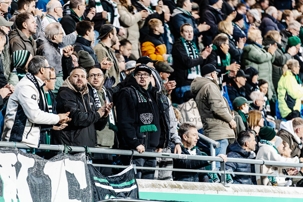 2. Bundesliga, Saison 2024/25, 7. Spieltag: SC Preußen Münster - FC Schalke 04 | Münster, 28.09.2024: 2. Bundesliga, 7. Spieltag, SC Preußen Münster gegen FC Schalke 04 im LVM-Preußenstadion in Münster. Foto: sportfotografie.ms | Markus Paletta - Realisiert mit Pictrs.com