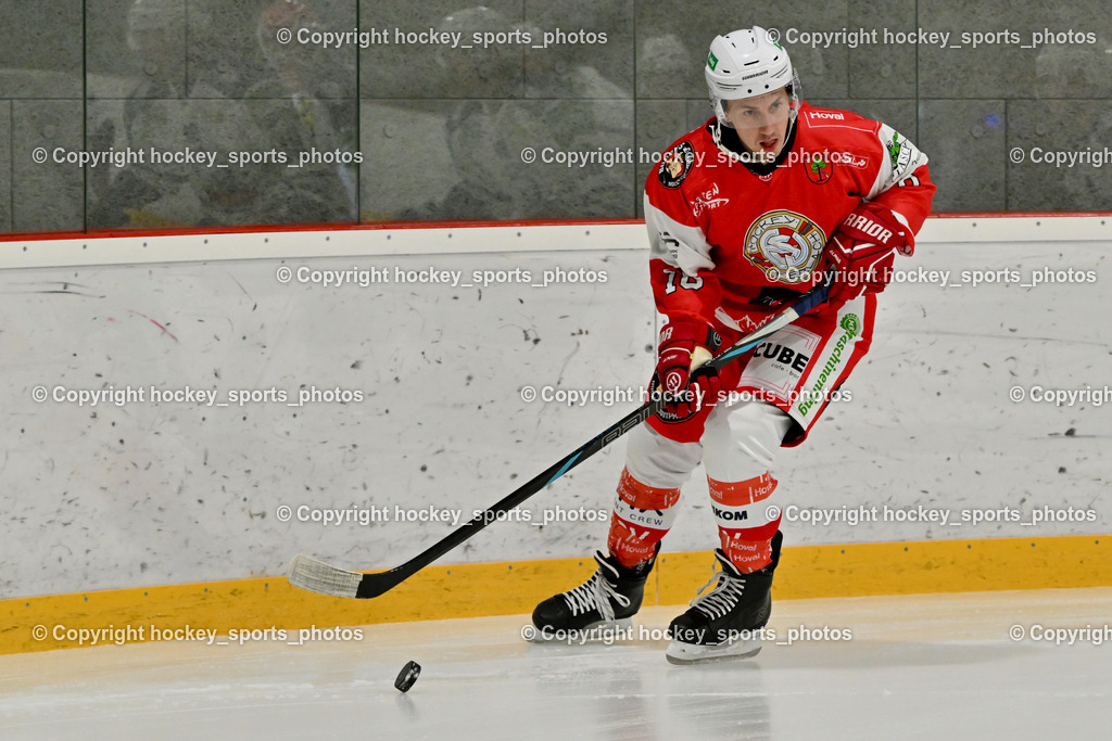 ESV Ferlach vs. UECR Eisbären Huben | #10 Zusevics Zintis Nauris ESV Ferlach, ESV Ferlach vs. UECR Eisbären Huben, ESV Ferlach vs. UECR Eisbären Huben am 31.10.2025 in Ferlach (HTC Eishalle Ferlach), Austria, (Photo by Bernd Stefan)