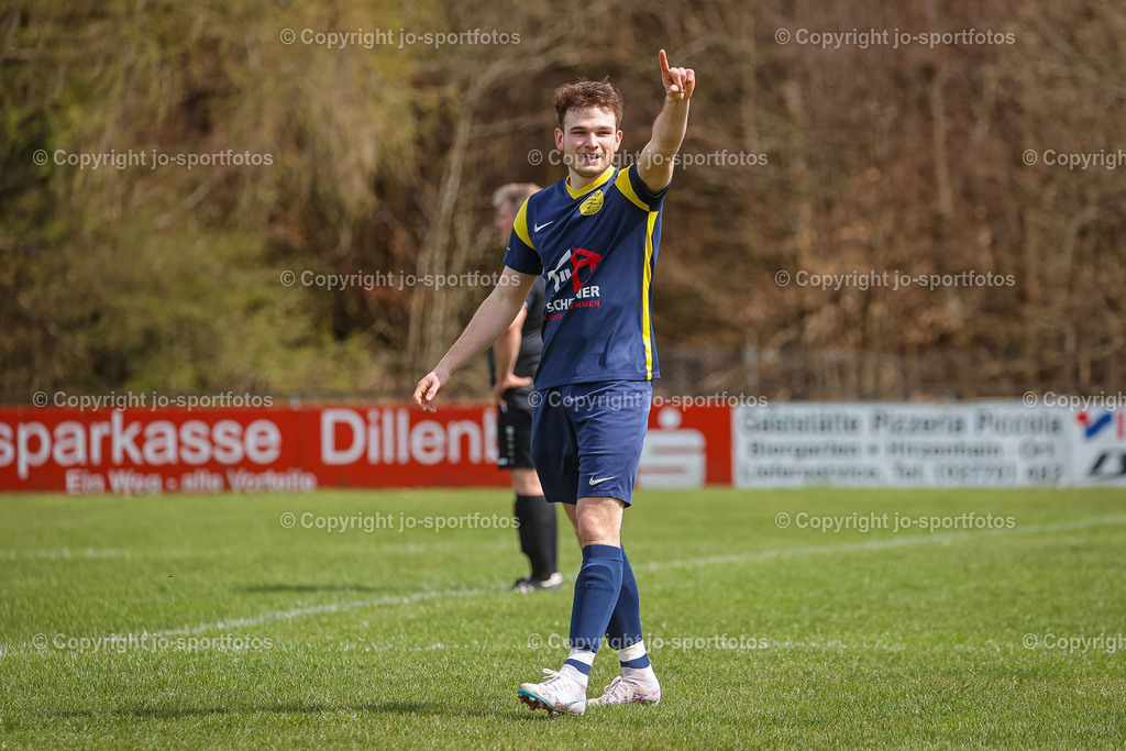 BQ3I2766 | 23.04.2023; Kreisliga C Dillenburg; Rasenplatz Hirzenhain; SSV Hirzenhain - SSG Breitscheid II; Ergebnis: 5:0 (3:0)