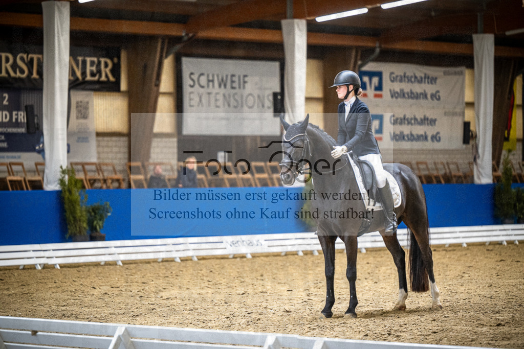 DOS_1740 | Entdecke hochwertige Reitturnierfotos von Foto Oger. Professionell, emotional und authentisch – jetzt Lieblingsmomente im Shop bestellen.Deutschlandweite Turnierfotografie. - Realisiert mit Pictrs.com