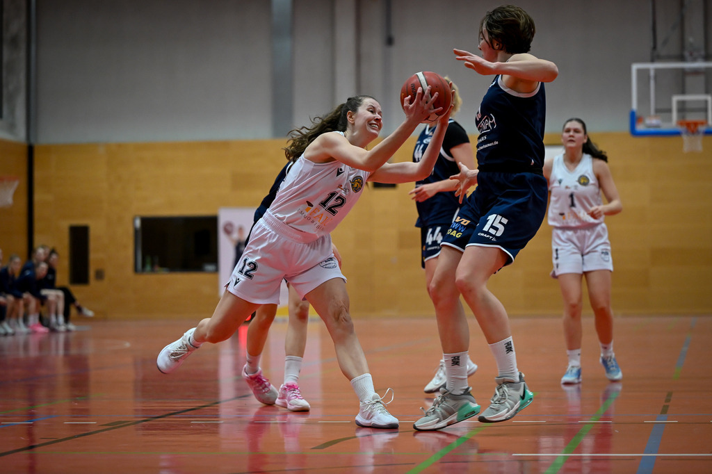 gml_042 | Fotos von Basketballspielen aus dem Raum NRW fotografiert von Gero Mueller-Laschet und Daniel Schaefer - Realisiert mit Pictrs.com