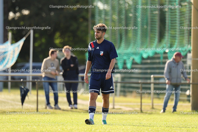 Fußball I Herren I Saison 2025-2026 I Kreisklasse A Süd-Ost I 6. Spieltag I SG Scharbeutz-Pönitz - VfL Bad Schwartau I 13.09.2025.073 | Danny Brack (30, SG Scharbeutz/Pönitz) - Realisiert mit Pictrs.com