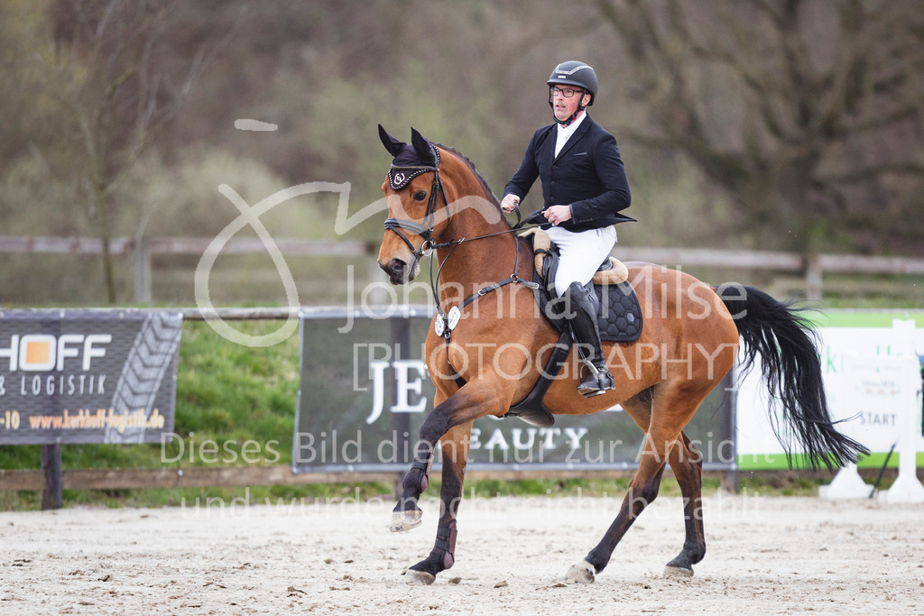 260404_Fruehlingsfest_M-Spr-611 | Deine schönsten Turniermomente als professionelle Fotos! Entdecke hochwertige Pferdesport-Fotografie im Online-Shop. Jetzt Fotos finden & bestellen!
