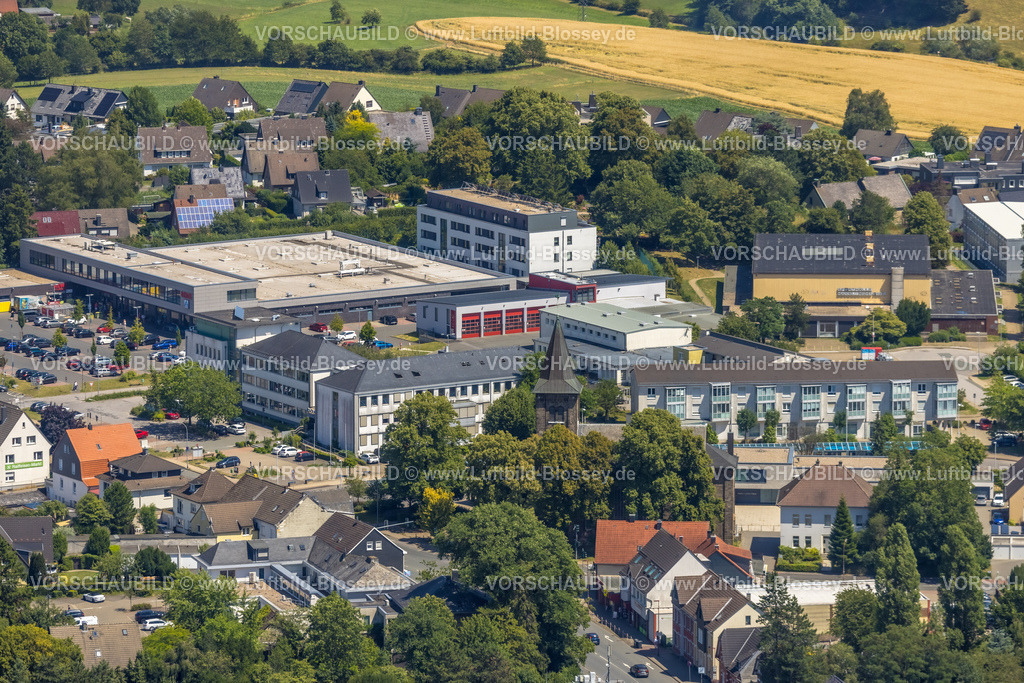 Sprockhoevel230708691 | Luftbild, Innenstadt mit Kirche, Rathaus und Einkaufszentrum Rathausplatz, Haßlinghausen, Sprockhövel, Ruhrgebiet, Nordrhein-Westfalen, Deutschland