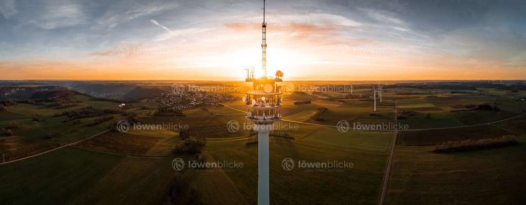 Funkturm Aufhausen bei Sonnenaufgang | löwenblicke | shop