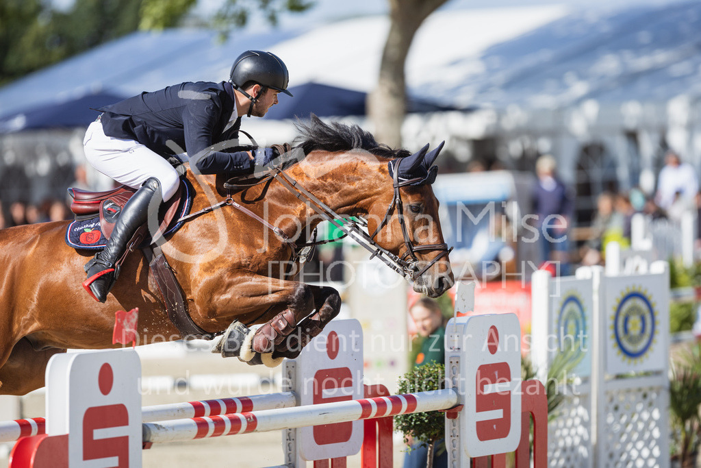 230730_BHO_GrosserPreis-581 | Deine schönsten Turniermomente als professionelle Fotos! Entdecke hochwertige Pferdesport-Fotografie im Online-Shop. Jetzt Fotos finden & bestellen!