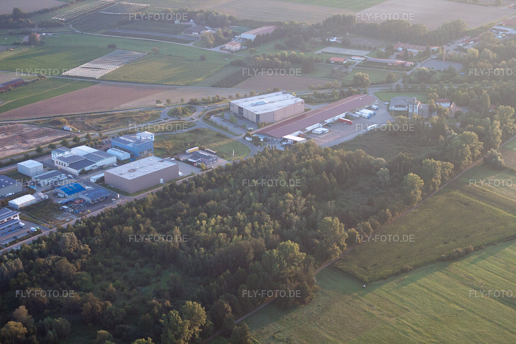 Luftbild: Herxheim, Industriegebiet in Herxheim bei Landau im Bundesland Rheinland-Pfalz in Deutschland. Foto: IMG_44289.jpg vom 20.08.2011 durch Werner Riehm/FLY-FOTO.de