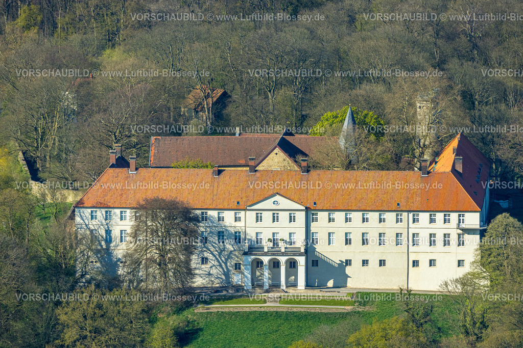 Selm250404435 | Luftbild, Schloss Cappenberg, LWL-Museum für Kunst und Kultur mit kath. Stiftskirche Cappenberg Evangelist St. Johannes, Cappenberg, Selm, Münsterland, Nordrhein-Westfalen, Deutschland
