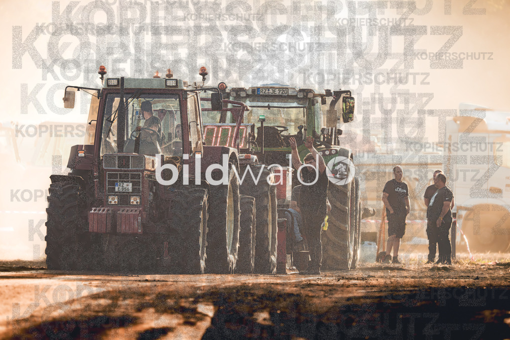 Trecker Treck Hohenhorn 2025 Pulling Party (1640 von 2105) | BILDWALD - eine Auswahl an Bildern von Thomas Perrotton zum bestellen und genießen. Alle Bilder von Thomas Perrotton - Alle Bilder mit einer SONY Kamera gemacht - SONY TAMRON SIGMA PHOTOSHOP LIGHTROOM BILDWALD Online kaufen Bilderwald Wandbilder - Realisiert mit Pictrs.com