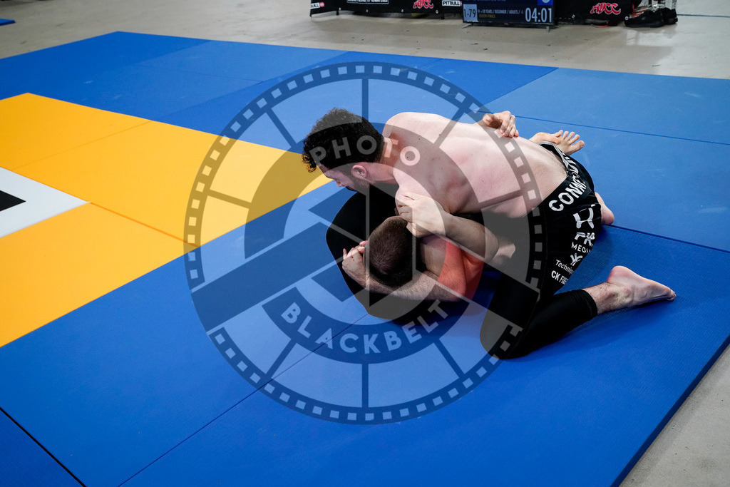 20250518PBB9014 | Athletes compete during the second day of the ADCC Amateur World Championship on May 18, 2025 in Warsaw, Poland. © Chiara Dazi / photoblackbelt