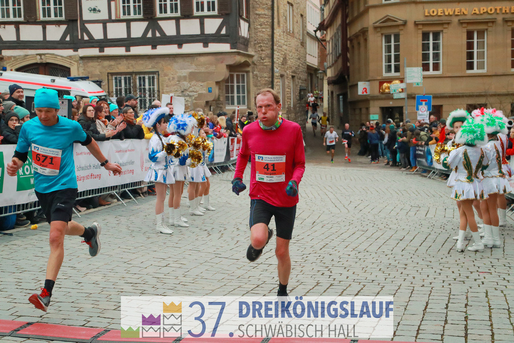 VR Bank Hauptlauf 10000m | 3 Koenigslauf 2023 - Realisiert mit Pictrs.com