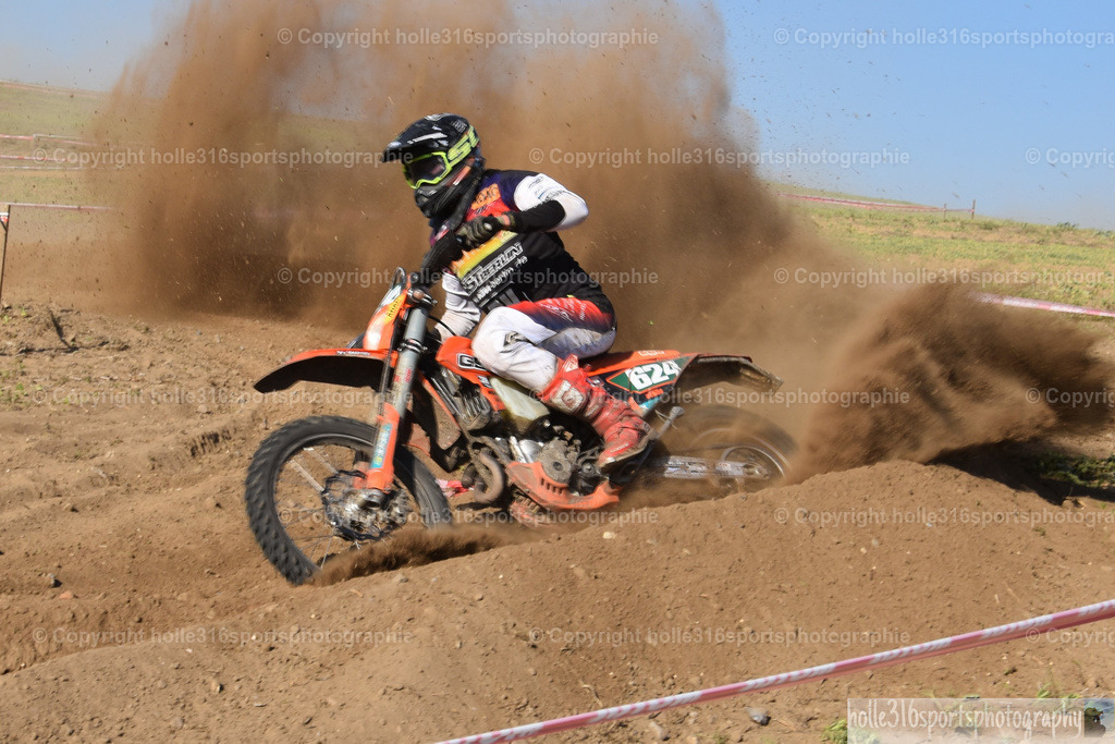 DSC_0382 | Sportfotografie , Motorsport, Motoross, Reitsport, Mointainbike, Enduro,
Landschaft , Outdoor, Eventfotografie, Landschaft, Bilder online bestellen - Realisiert mit Pictrs.com