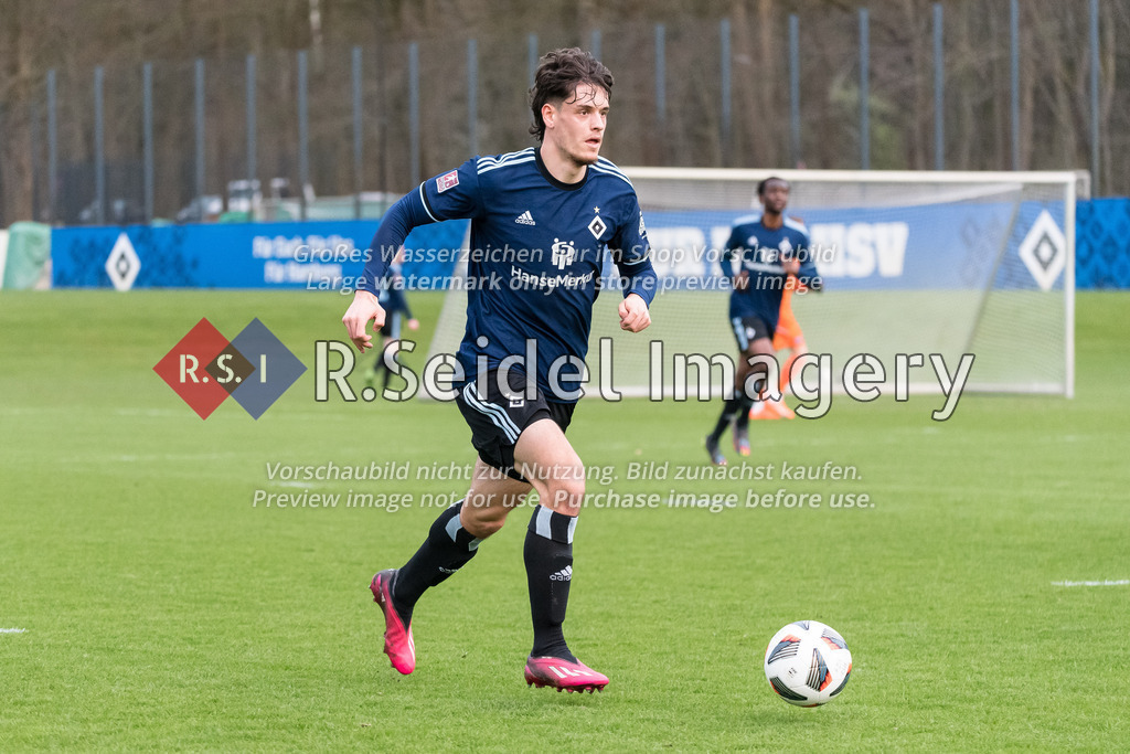 Fußball, Saison 2022/23, Freundschaftsspiel, Hamburger SV II (U21) - Eimsbütteler TV, Trainingsplatz am Volksparkstadion (Hamburg), 28.03.2023 | Timon Burmeister (#23, HSV II)