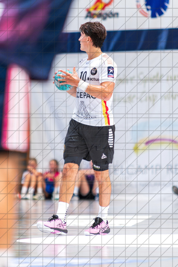 IHC 2026 - TSV Hannover-Burgdorf vs. PAUC Handball | Eliott Desblancs (Pays d´Aix Université Club Handball #10); IHC 2026 - TSV Hannover-Burgdorf vs. PAUC Handball am 08.08.26 in Sporthalle KGS, Schneverdingen - Realisiert mit Pictrs.com