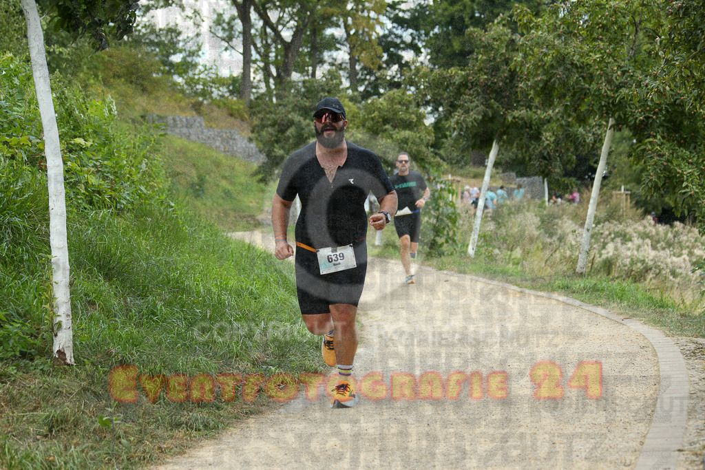 250824_1427_EX1_6279 | Sportfotografie im Rhein-Sieg Kreis, Köln, Bonn, NRW, Rheinland Pfalz, Hessen, etc. Unser Tätigkeitsfeld umfasst den Laufsport vom Volkslauf über den Marathon, Duathlon, Triathon bis zum Ultralauf wie Kölnpfad Ultra oder Schindertrail.