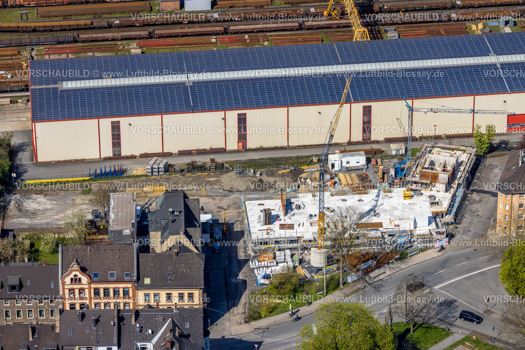 Witten220401193 | Luftbild, Baustelle auf dem ehemaligen städt. Parkplatz für ein Mehrgenerationenhaus an der Breite Straße, Witten, Ruhrgebiet, Nordrhein-Westfalen, Deutschland