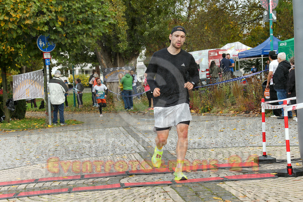 241020_1100_EX1_0648 | Sportfotografie im Rhein-Sieg Kreis, Köln, Bonn, NRW, Rheinland Pfalz, Hessen, etc. Unser Tätigkeitsfeld umfasst den Laufsport vom Volkslauf über den Marathon, Duathlon, Triathon bis zum Ultralauf wie Kölnpfad Ultra oder Schindertrail.