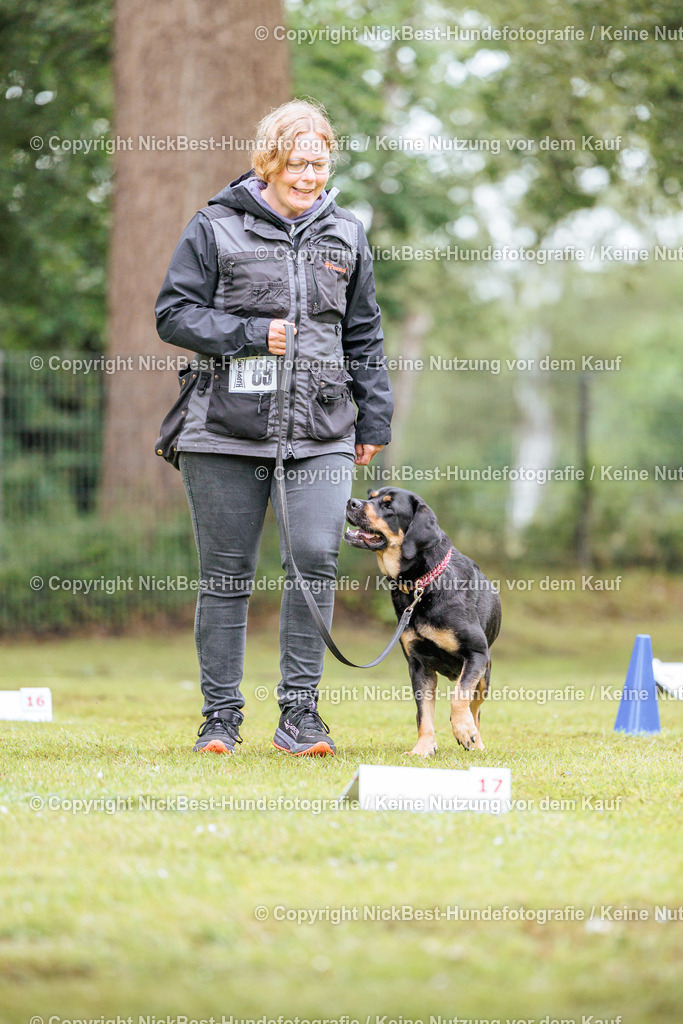 RO-Blumenthal-2026-Nickbest-Hundefotografie-4440 | Dein Hund! Dein Moment! Deine Erinnerungen! Hundefotografie in Bremen Blumenthal. Ich fange die besonderen Momente deines Vierbeiners ein – ob Indoor mit Blitzanlage oder in der freien Natur. Sicher dir dein Moment und dein Termin für eure Erinnerungen.
