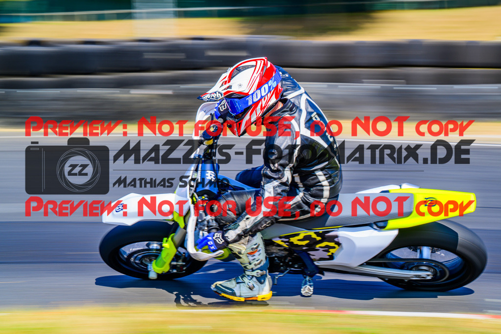 MaZZes_FotoMatrix_240903_6007705_0943 | R7