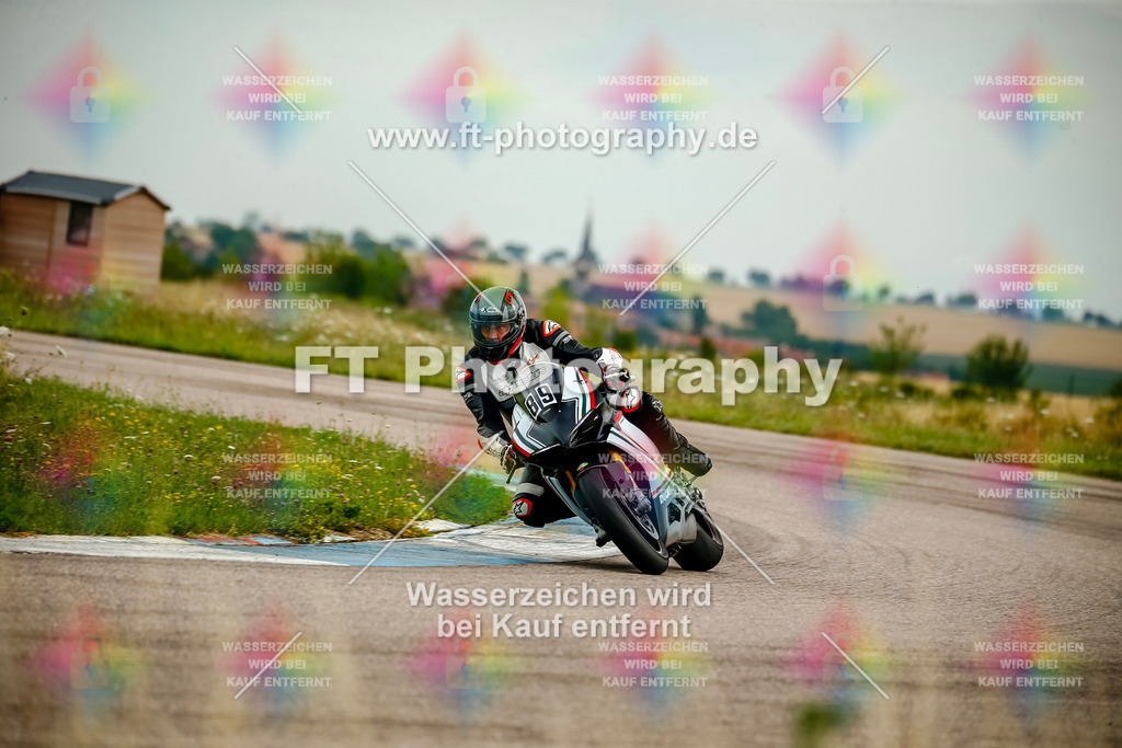 Chambley Juli-2352 | Hier findet Ihr Bilder von Touristenfahrten auf der Nürburgring Nordschleife oder von anderen Veranstaltungen die ich besucht habe. Viel Spass beim Durch Schauen 