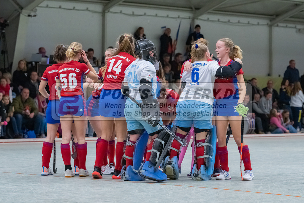 HK_20230226_105197 | Deutsche Meisterschaft WU16 Spiel um Platz 3 UHC Hamburg - Mannheimer HC am 26.2.2023 DSC 99, Düsseldorf ,