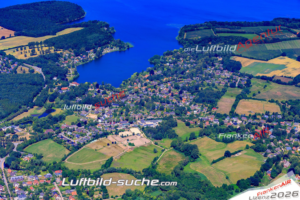 Die Luftbildaufnahme Kellersee - Eutin wurde 2018 mittels Flugzeug (keine Drohne) erstellt. Perfekte Schärfe und Druck- Auflösung- Garantiert!