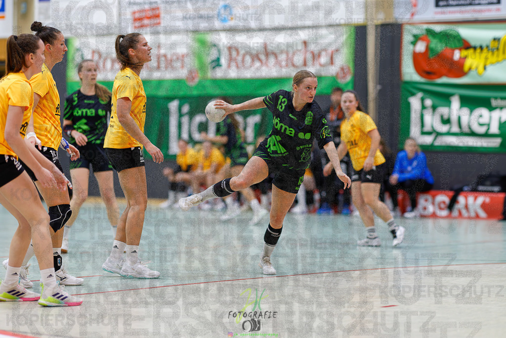 Frauen Oberliga Mitte (HHV); HSG Kleenheim/Langgöns II - HSG Eibelshausen/Ewersbach | Frauen Oberliga Mitte (HHV); HSG Kleenheim/Langgöns II - HSG Eibelshausen/Ewersbach am 01.11.2025 in Oberkleen (Weidig-Halle)Photo © 2025 - Jörg Heinrich - Realisiert mit Pictrs.com