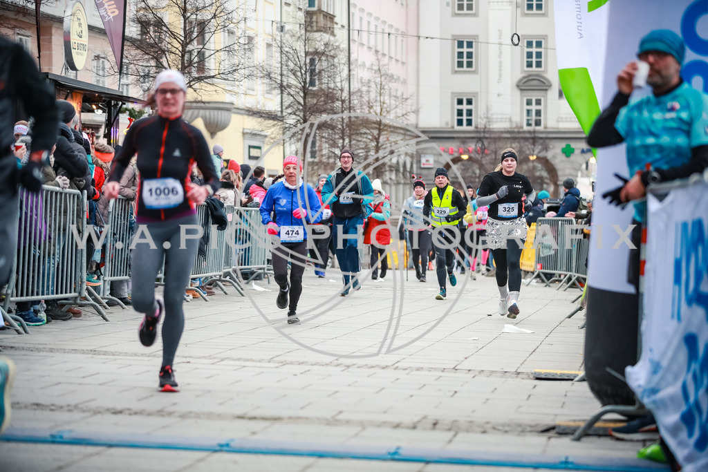 SILVESTERLAUF LINZ 25 | Linz, AUSTRIA, 31. Dezember 25, TRIRUN SILVESTERLAUF LINZ 25 , Image shows: 
Photo: WAPICS / BINDER Manuel
