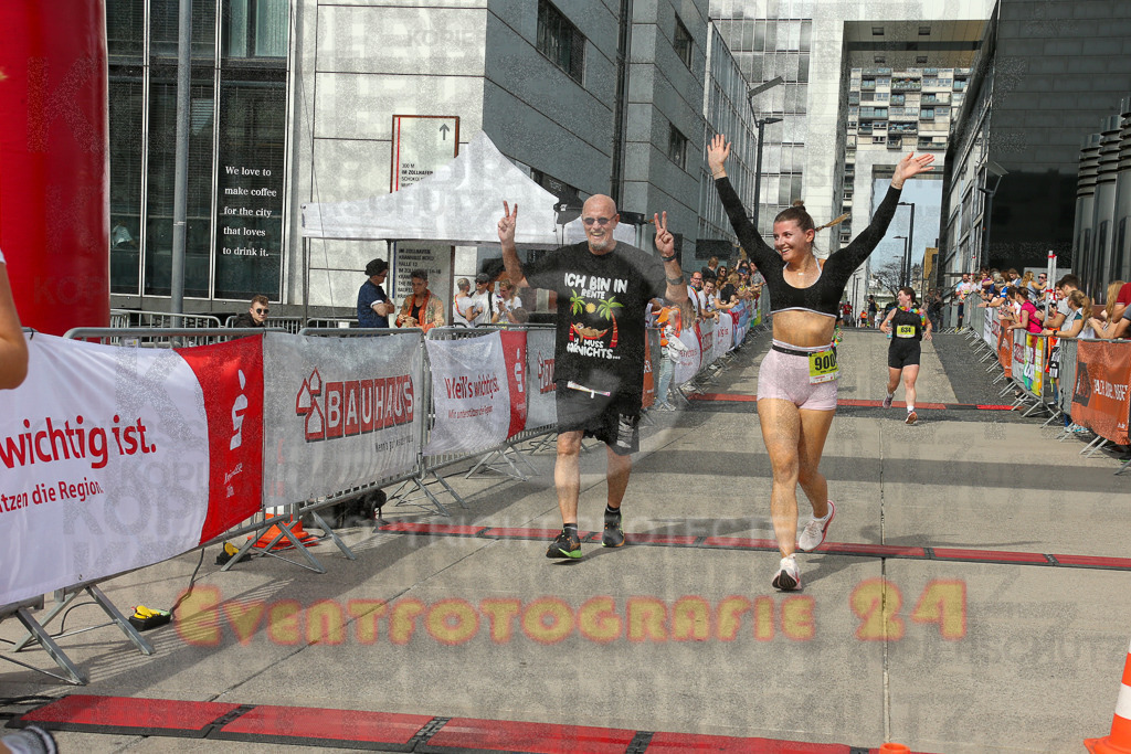 250920_1341_EX1_6198 | Sportfotografie im Rhein-Sieg Kreis, Köln, Bonn, NRW, Rheinland Pfalz, Hessen, etc. Unser Tätigkeitsfeld umfasst den Laufsport vom Volkslauf über den Marathon, Duathlon, Triathon bis zum Ultralauf wie Kölnpfad Ultra oder Schindertrail.