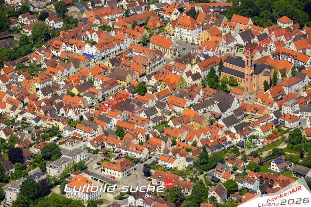 Das Luftbild zeigt  Friedberg - Die Luftaufnahme wurde 2023 vom UL-Flugzeug aus erstellt ( keine Drohne ) - Hochauflösende Luftaufnahme - Für grossformatige Ausdrucke geeignet. Die Geschenkidee !Mit Lizenz und Bildrechte bestellbar
