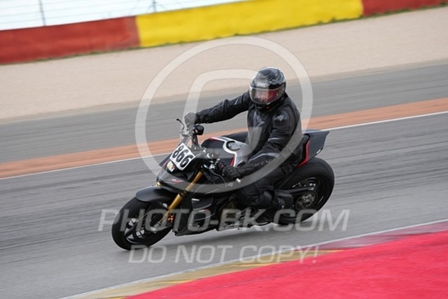 2025_03_22_PBK_12203 | Sportfotografie; SlowMotion; Video; Rennstrecke; Hafeneger; Speer; Racing; RSE; BMW; CBO; Trackday; Motorsportarena; Hockenheimring; Brno; Most; Barcelona; Valencia