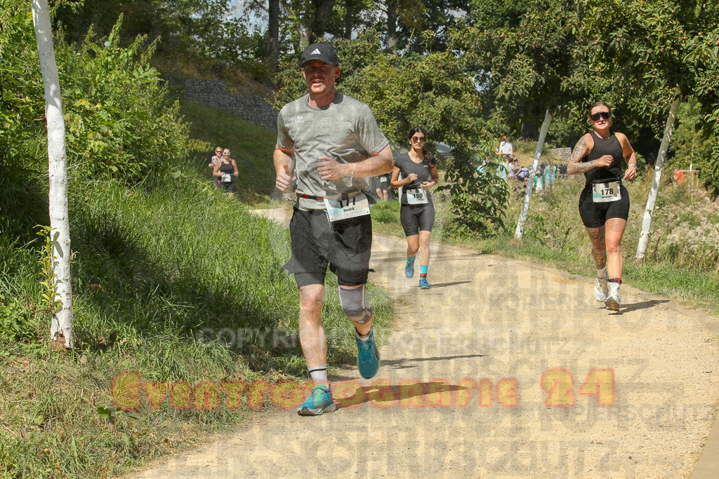250824_1247_EX1_0528 | Sportfotografie im Rhein-Sieg Kreis, Köln, Bonn, NRW, Rheinland Pfalz, Hessen, etc. Unser Tätigkeitsfeld umfasst den Laufsport vom Volkslauf über den Marathon, Duathlon, Triathon bis zum Ultralauf wie Kölnpfad Ultra oder Schindertrail.