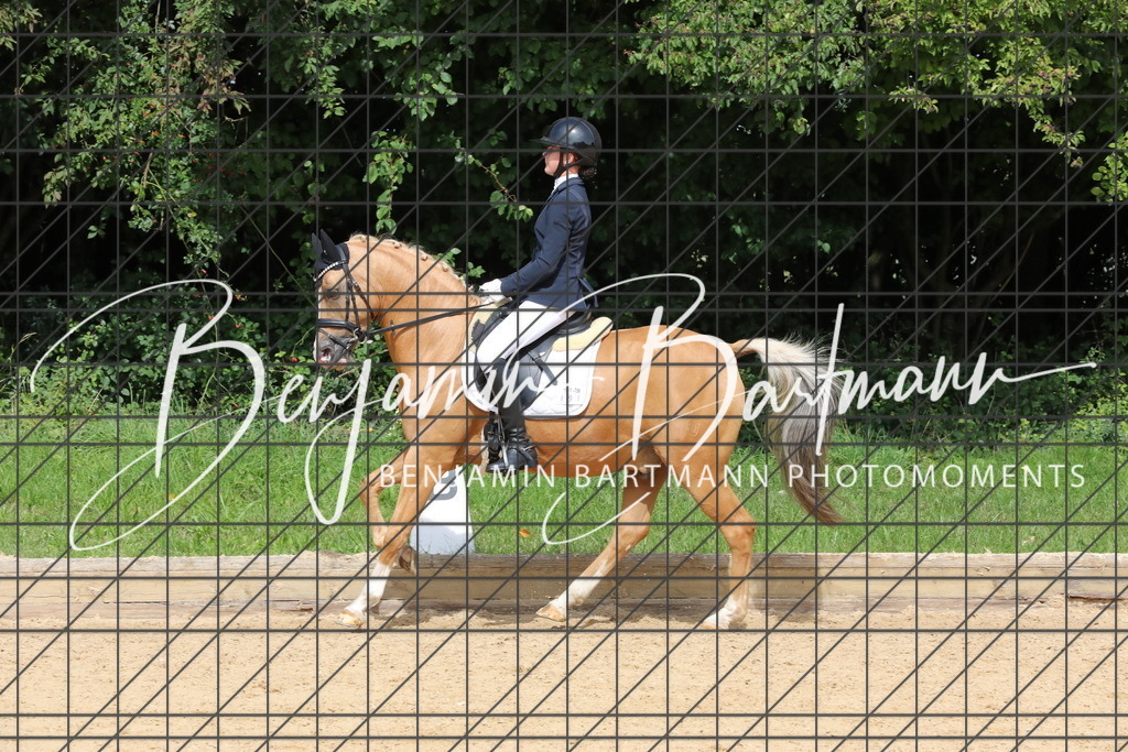 AZ2A2446 | Benjamin Bartmann Photomoments