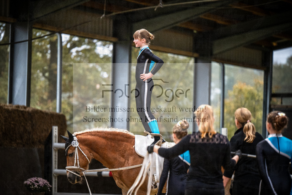DOS_0228 | Entdecke hochwertige Reitturnierfotos von Foto Oger. Professionell, emotional und authentisch – jetzt Lieblingsmomente im Shop bestellen.Deutschlandweite Turnierfotografie. - Realisiert mit Pictrs.com