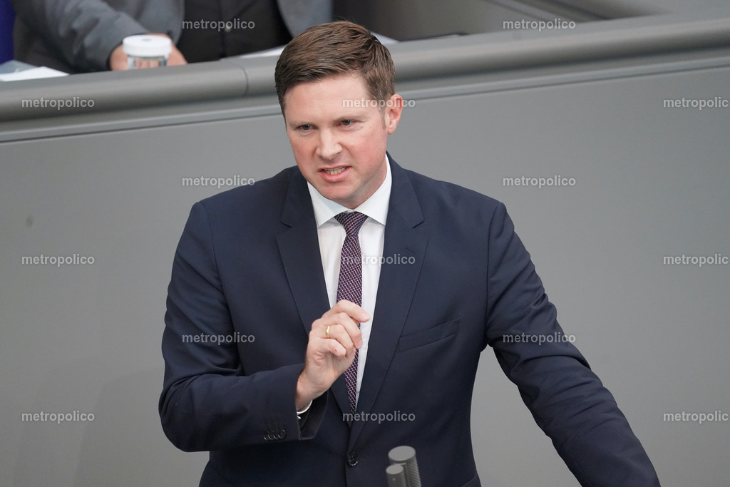 Florian Toncar (14) | Metropolico