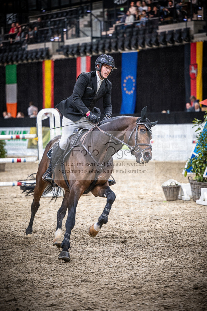 DOS_2834 | Entdecke hochwertige Reitturnierfotos von Foto Oger. Professionell, emotional und authentisch – jetzt Lieblingsmomente im Shop bestellen.Deutschlandweite Turnierfotografie. - Realisiert mit Pictrs.com