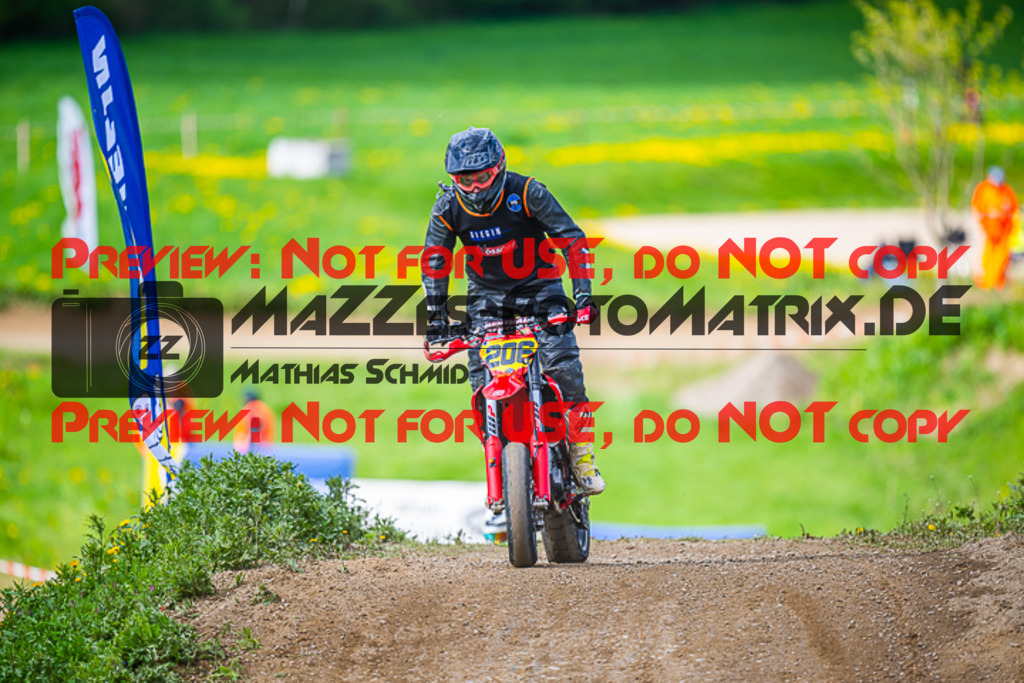 MaZZes_FotoMatrix_230506_1101 | S1