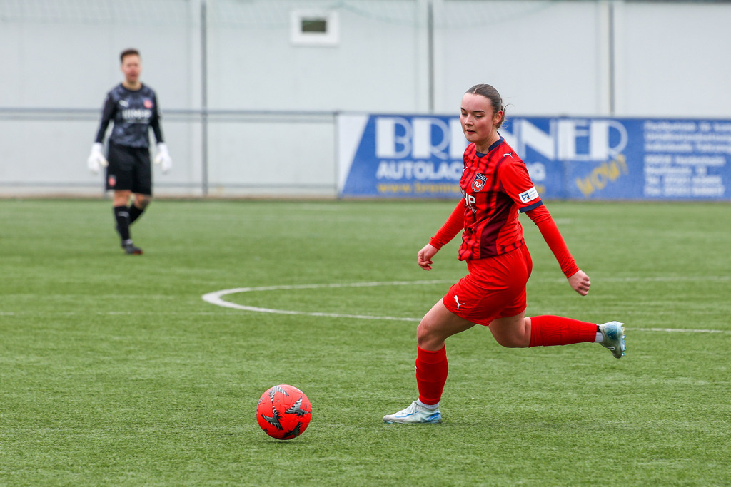 20260315-FCH-Steinheim_028 | 1.FC Heidenheim 1846 II vs. TV Steinheim, Fußball, Frauen, Bezirksliga, 2025/2026, 12. Spieltag, 15.03.2026 in Heidenheim, Kunstrasen b. Voith-Arena West(Foto: Michael Bulling) - Realisiert mit Pictrs.com
