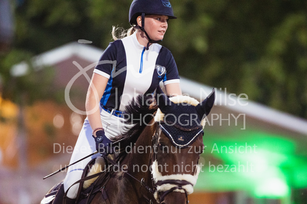 220825_Delbrueck_A1-Mannschaft-397 | Deine schönsten Turniermomente als professionelle Fotos! Entdecke hochwertige Pferdesport-Fotografie im Online-Shop. Jetzt Fotos finden & bestellen!