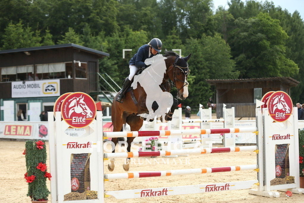 DL2Q4018 | Willkommen bei Brunnmayr - Design & Fotografie – Ihrem Spezialisten für Reitturniere und Pferdeveranstaltungen in Oberösterreich, Salzburg und Bayern! Seit über 17 Jahren sind wir leidenschaftlich dabei.
