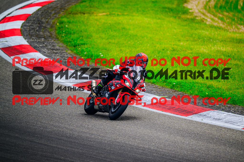 MaZZes_FotoMatrix_240519_6007705_8536 | Fotograf Mathias Schmid
Sportfotograf,
Eventfotograf,
Hochzeitsfotograf,
Portraitfotograf