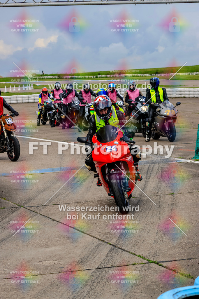 MotoTeam-9669 | Hier findet Ihr Bilder von Touristenfahrten auf der Nürburgring Nordschleife oder von anderen Veranstaltungen die ich besucht habe. Viel Spass beim Durch Schauen 