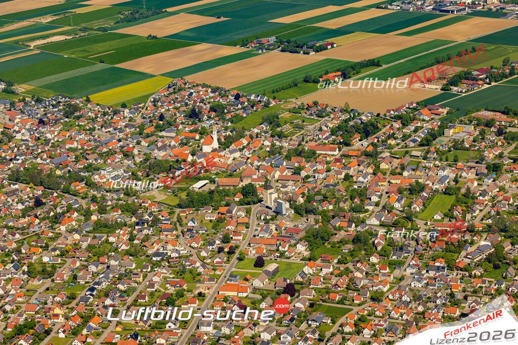 Das Luftbild zeigt :  Großaitingen - Die Luftaufnahme wurde 2024 vom UL-Flugzeug aus erstellt ( keine Drohne ) - Hochauflösende Luftaufnahme - Für grossformatige Ausdrucke geeignet. Die Geschenkidee !Mit Lizenz und Bildrechte bestellbar