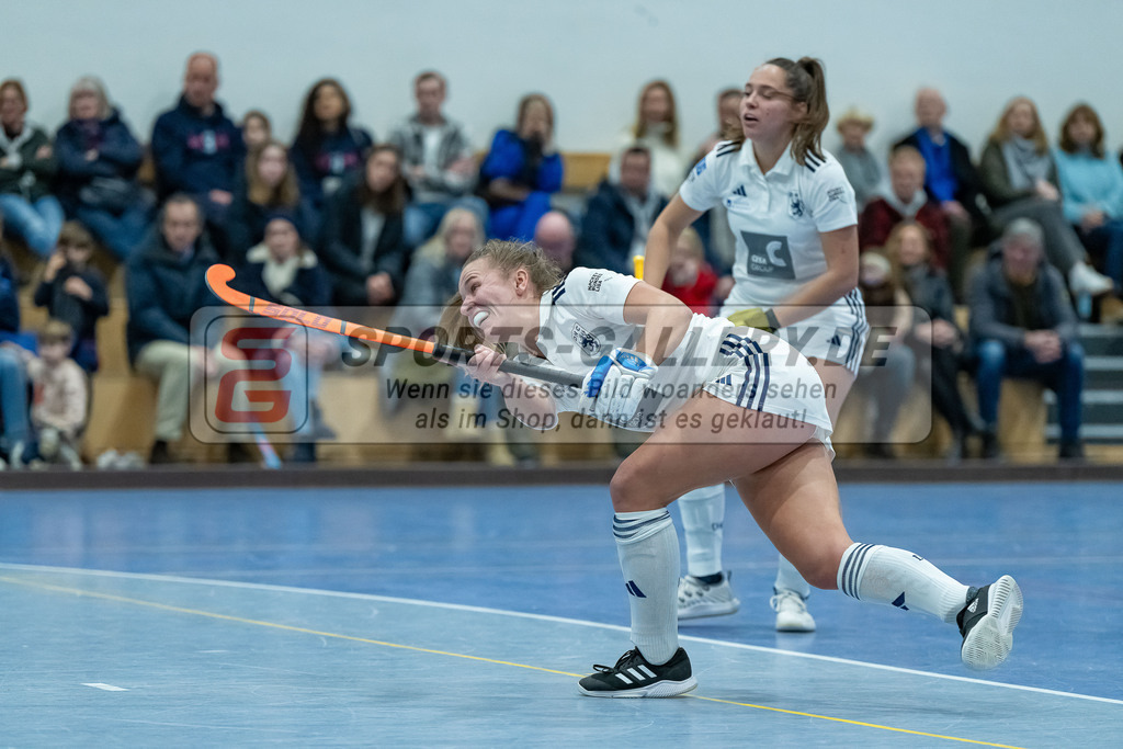 HK_20240113_107956 | 1. Bundesliga Damen Düsseldorfer HC - Club Raffelberg am 13.1.2024 DHC Halle, Düsseldorf , Mabel Brands ( Düsseldorfer HC #7 )