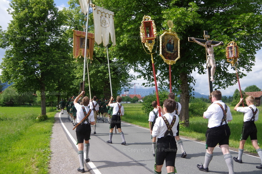 IMGP6844 | fotografiert von Axel PollmannLeonhardi Wallfahrt Benediktbeuern und Murnau, Fronleichnam, Fasching, Landschaft im Loisachtal und Benediktbeuern  - Realisiert mit Pictrs.com