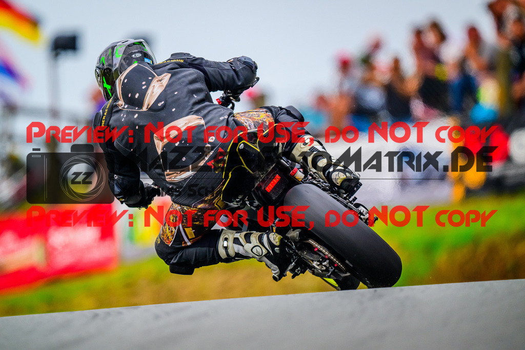 MaZZes_FotoMatrix_240727_6007705_2444 | TWIN